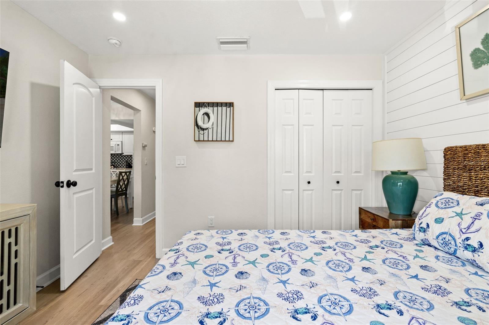 EDGEMERE - Residential