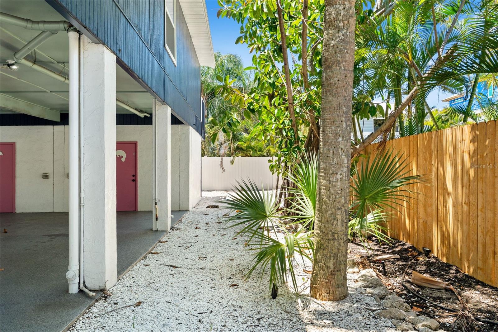 EDGEMERE - Residential