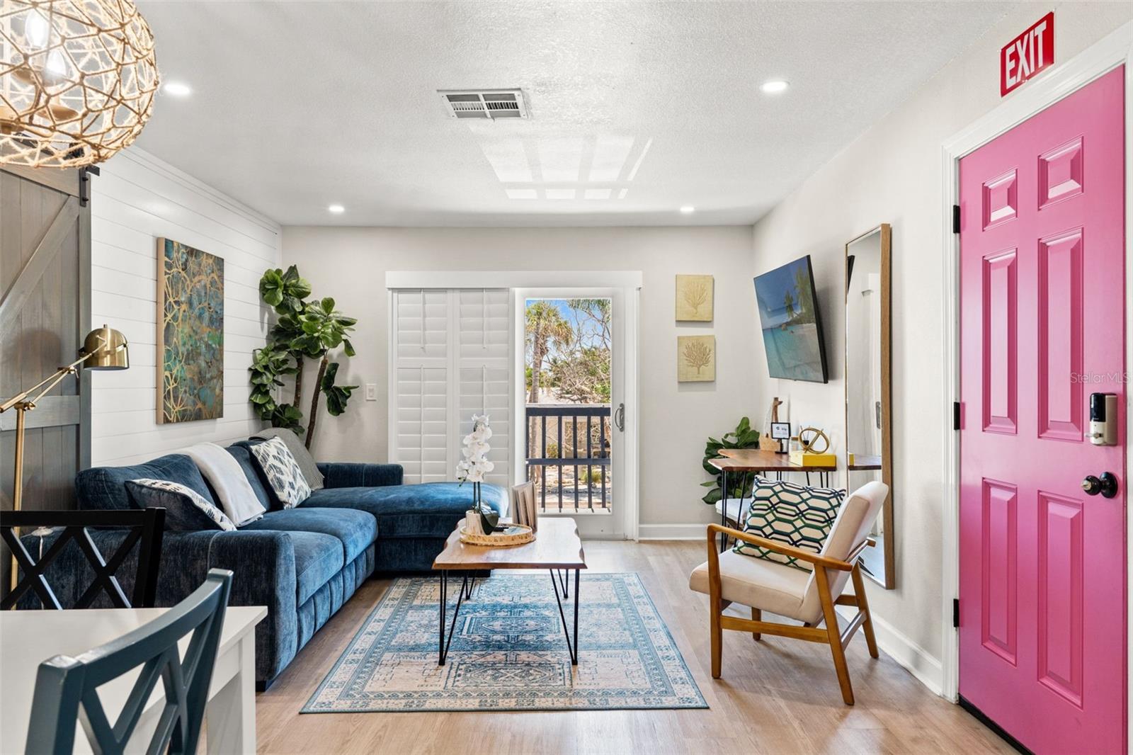 EDGEMERE - Residential