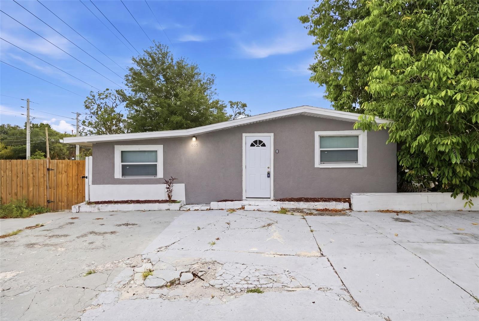 TOBY'S ACRES - Residential
