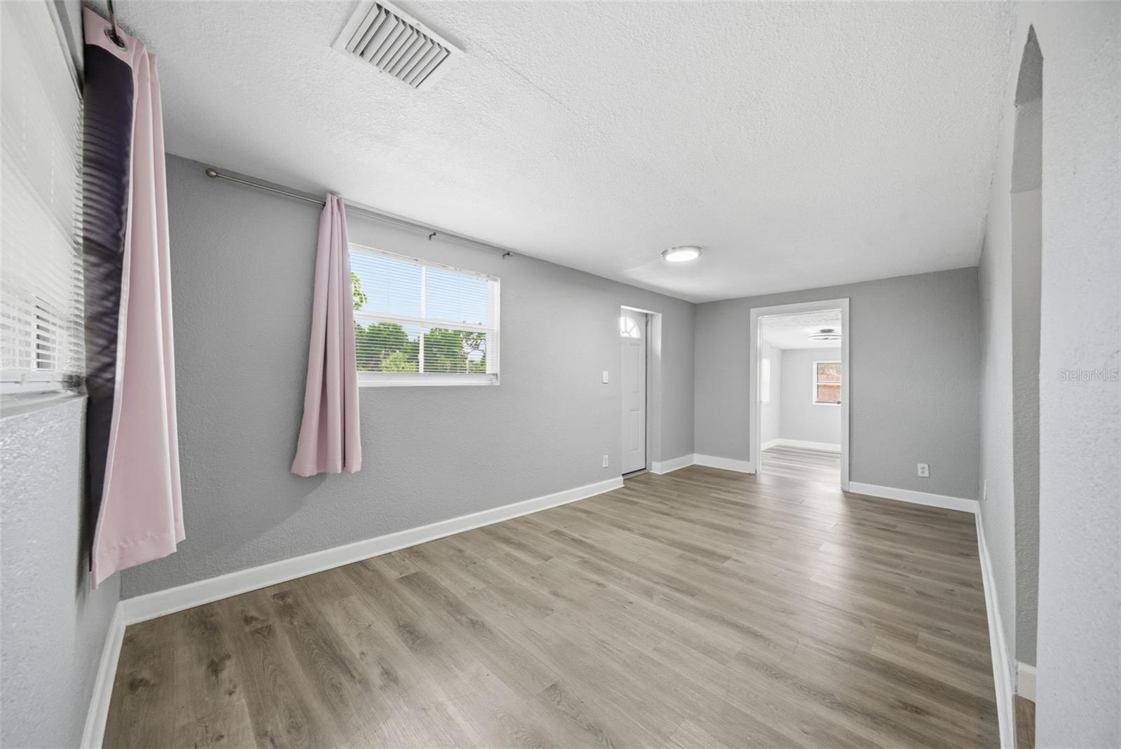 TOBY'S ACRES - Residential