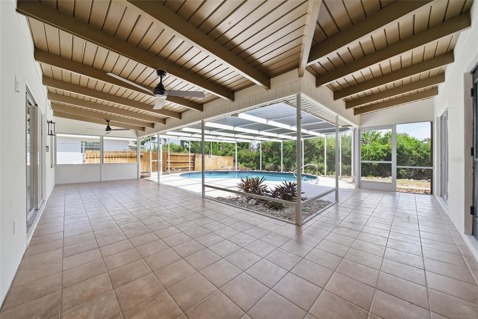 PASADENA GOLF CLUB ESTATES SEC 5 - Residential