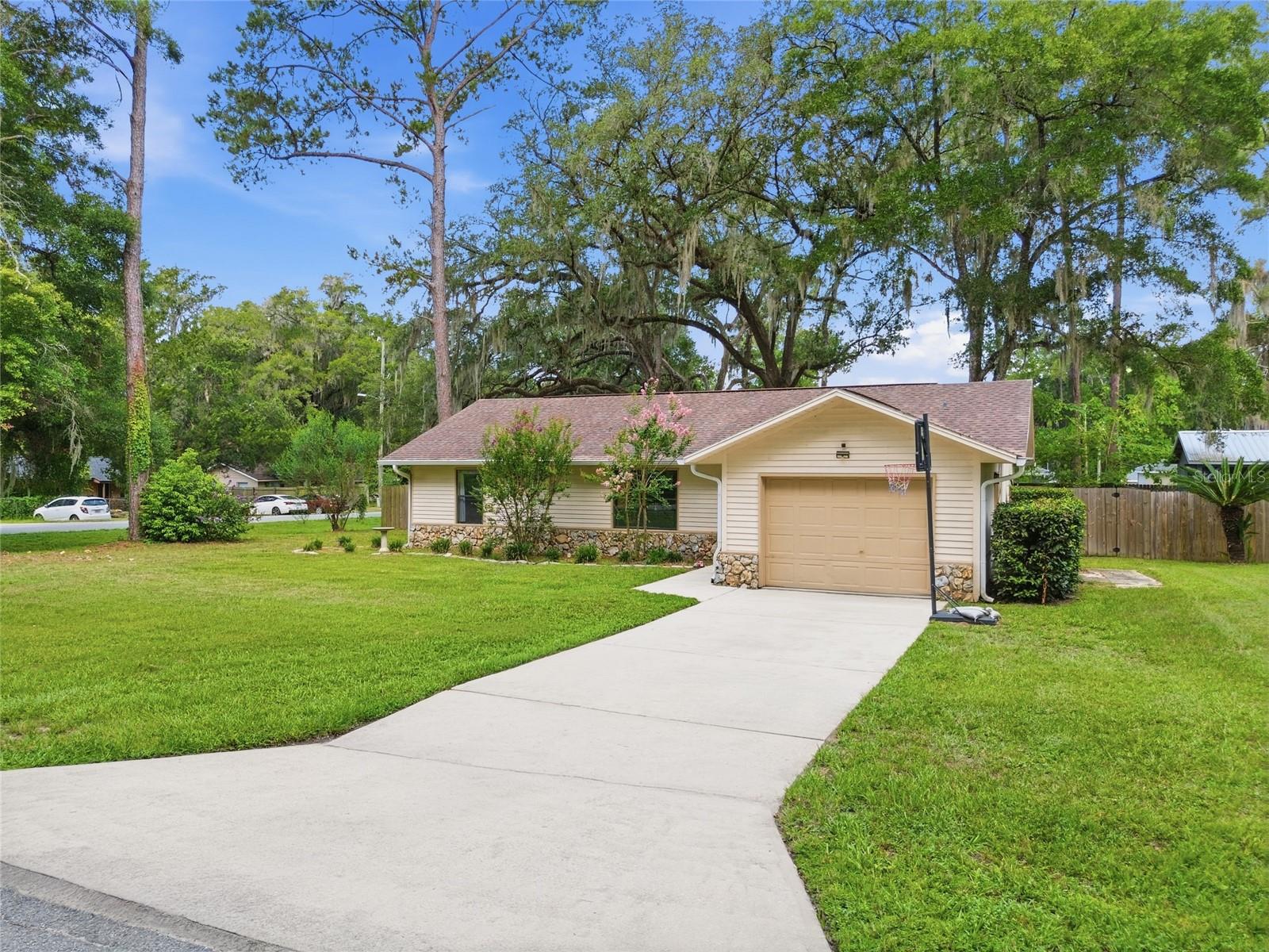 OCALA PARK ESTATE - Residential