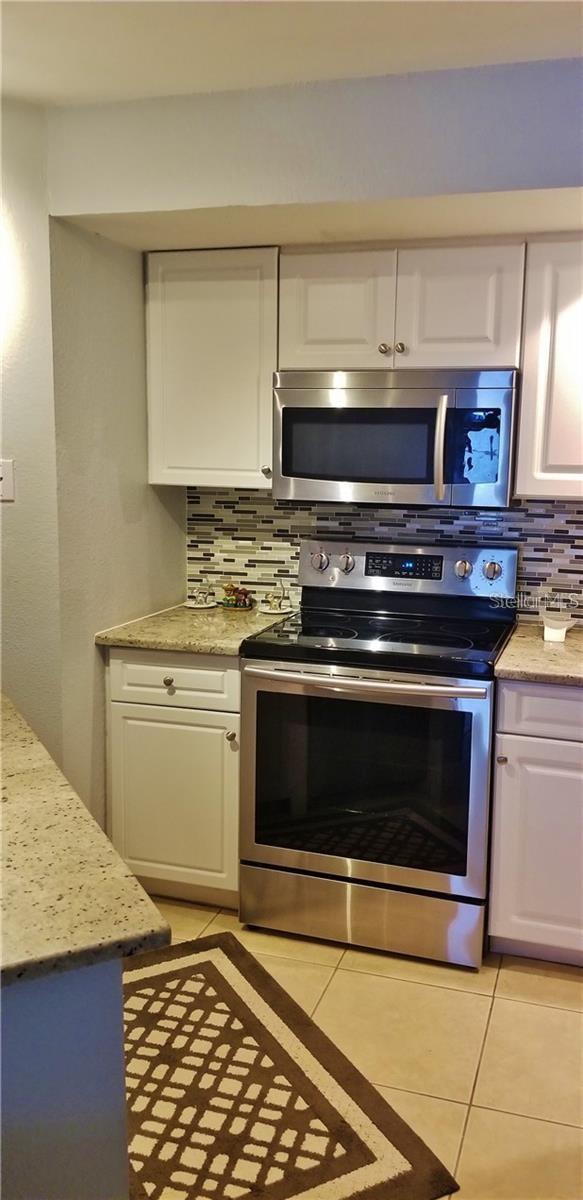 VENETIAN PLACE - Residential