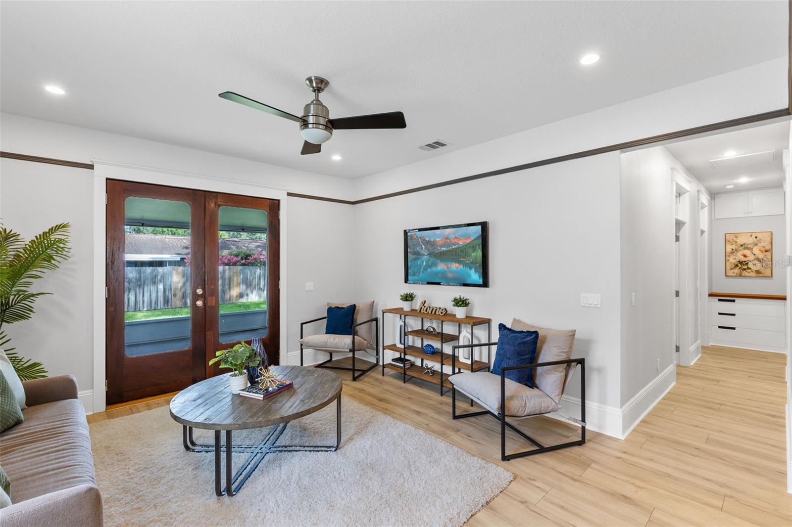 SUBURBAN HOMES - Residential