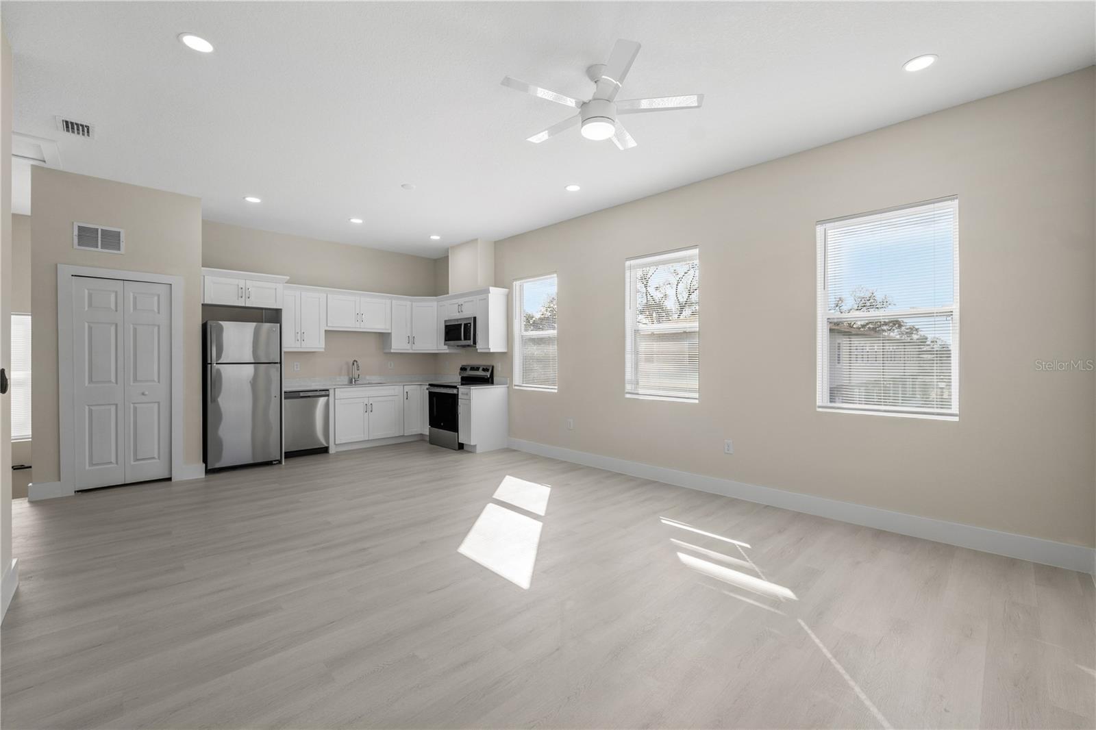 UNPLATTED - Residential Lease
