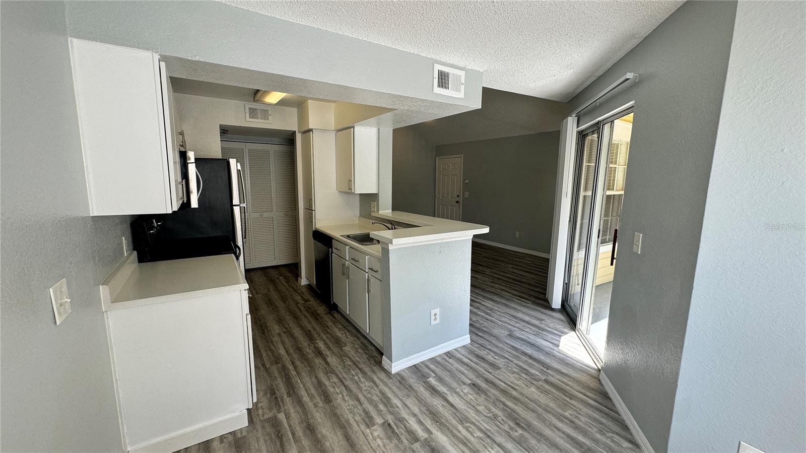 TRADEWINDS - Residential Lease