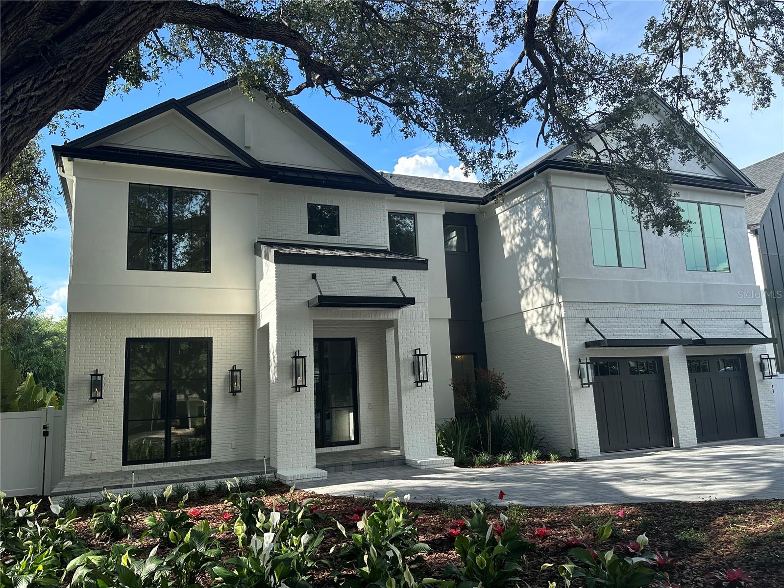 HARBOR VIEW PALMS - Residential