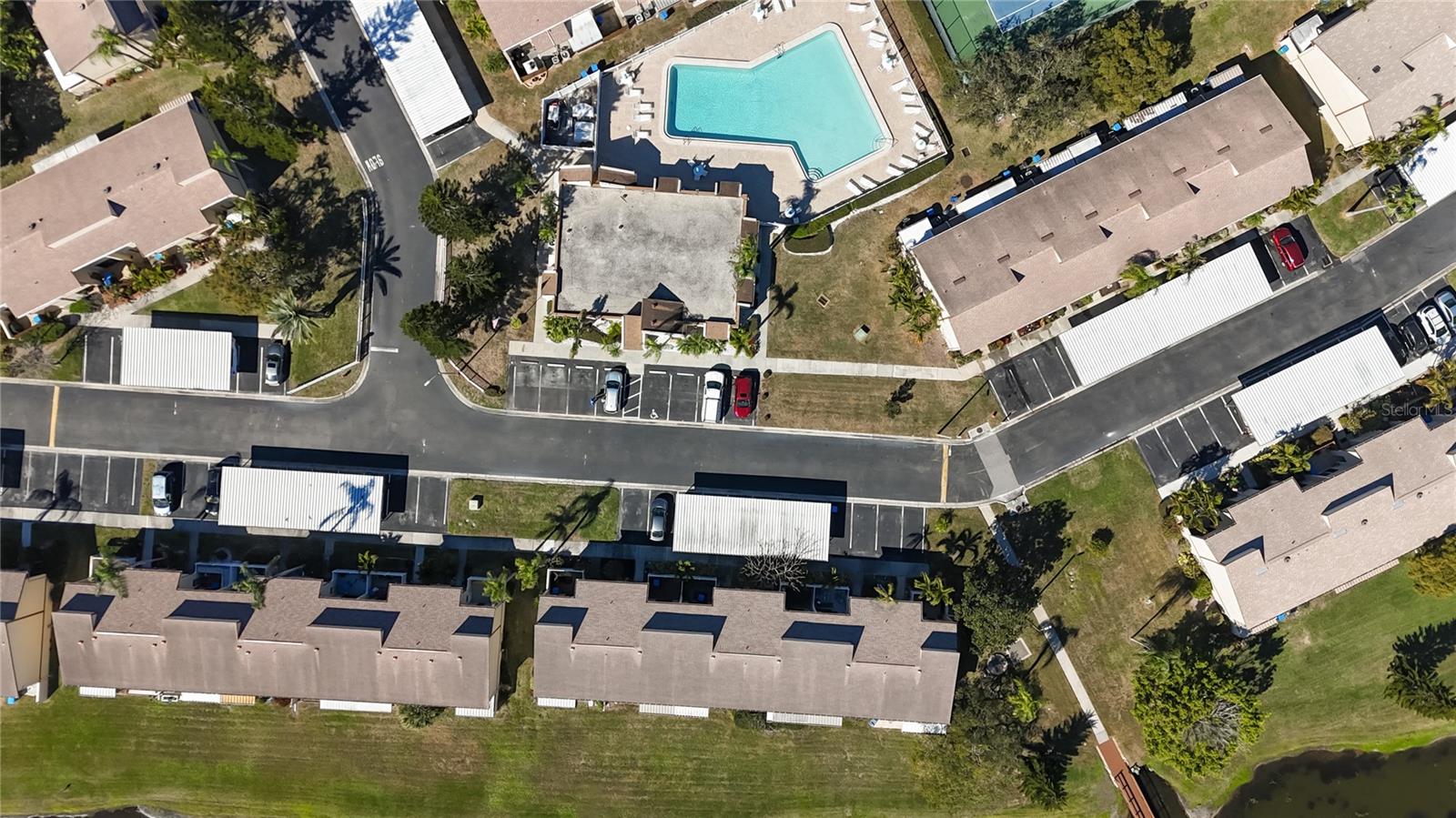TOWNHOMES OF LAKE SEMINOLE - Residential