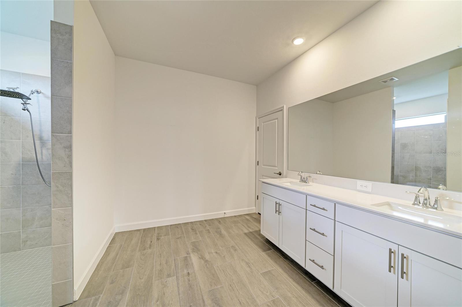 LORRAINE LAKES PH IIB-3 & IIC - Residential