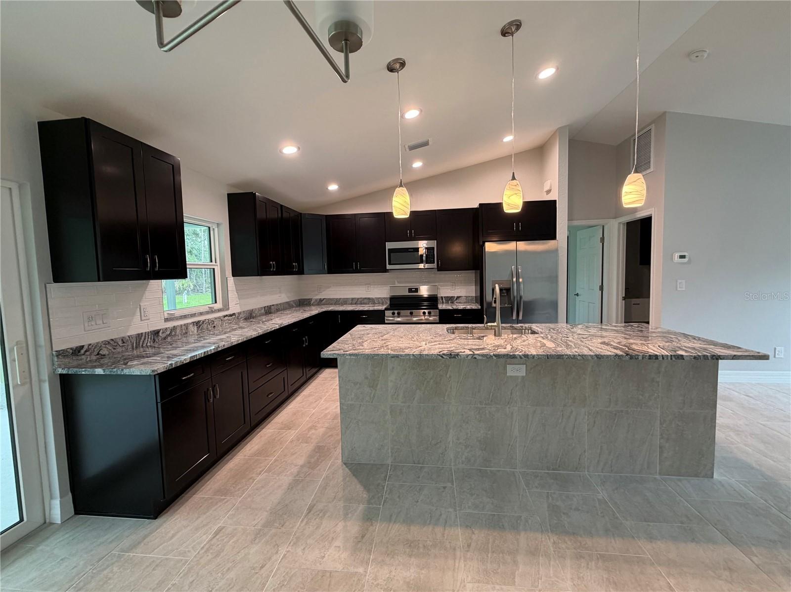 1573 - PORT CHARLOTTE SUB 26 - Residential