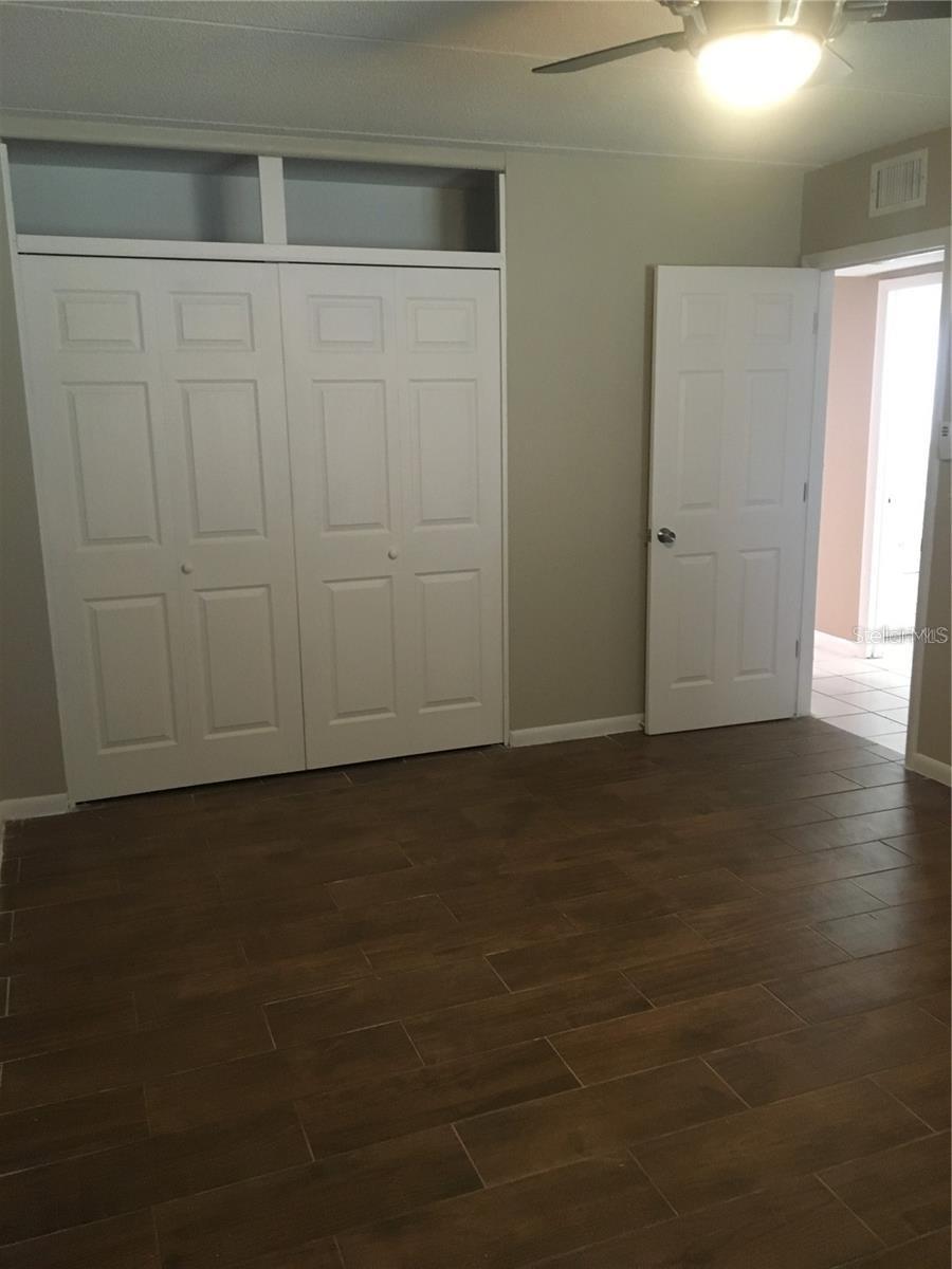WASHINGTON SQUARE AT CLEARWATER CONDO - Residential
