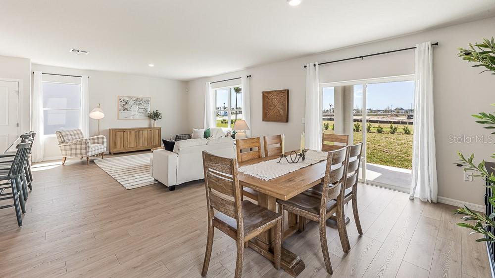 BELLA LAGO - Residential