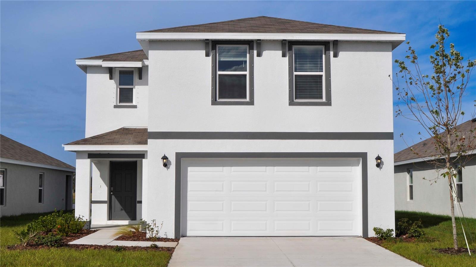 BELLA LAGO - Residential