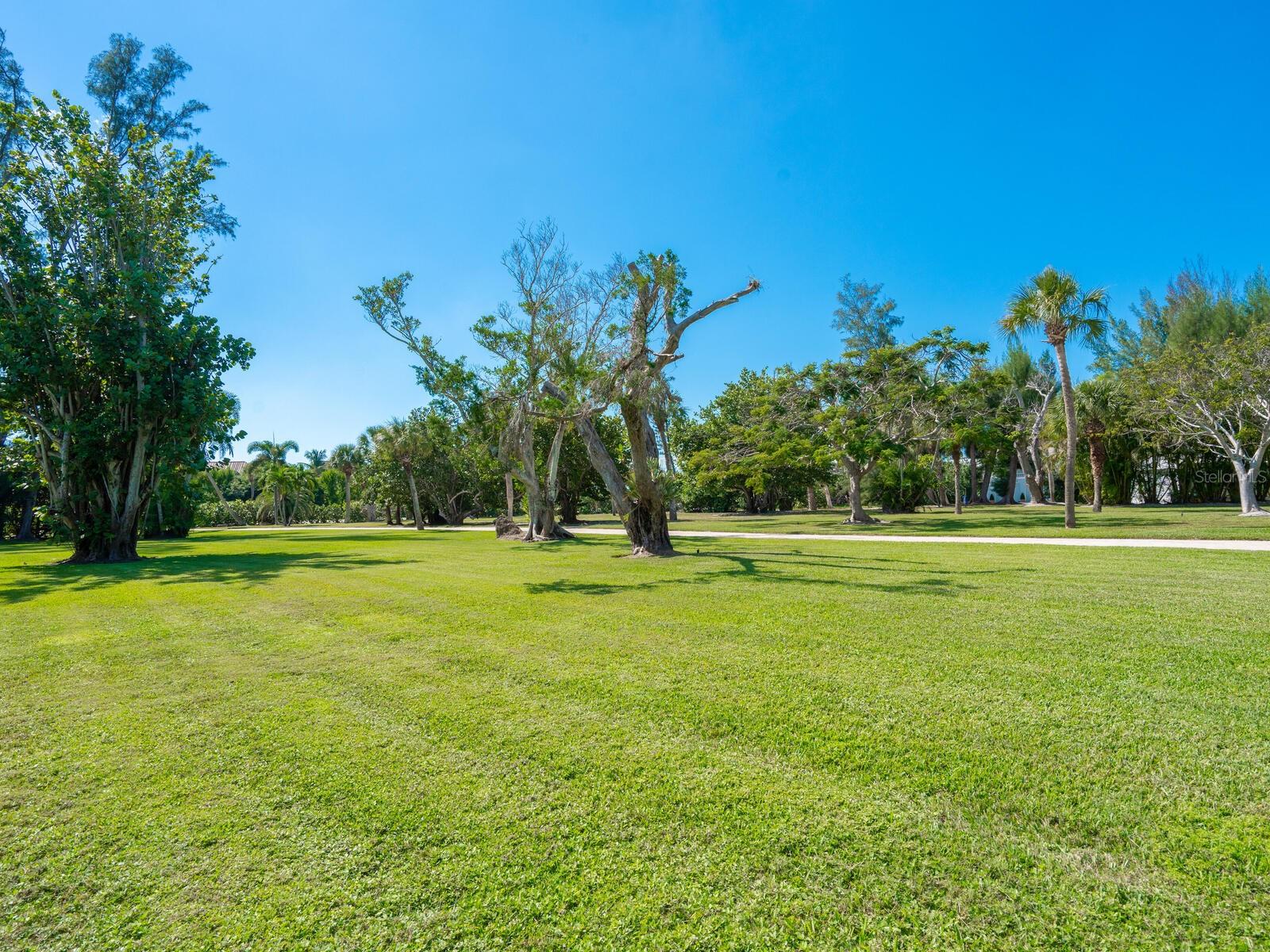LONGBOAT KEY - Residential