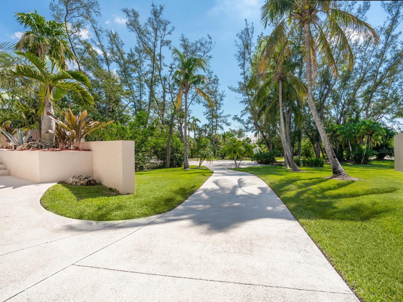 LONGBOAT KEY - Residential