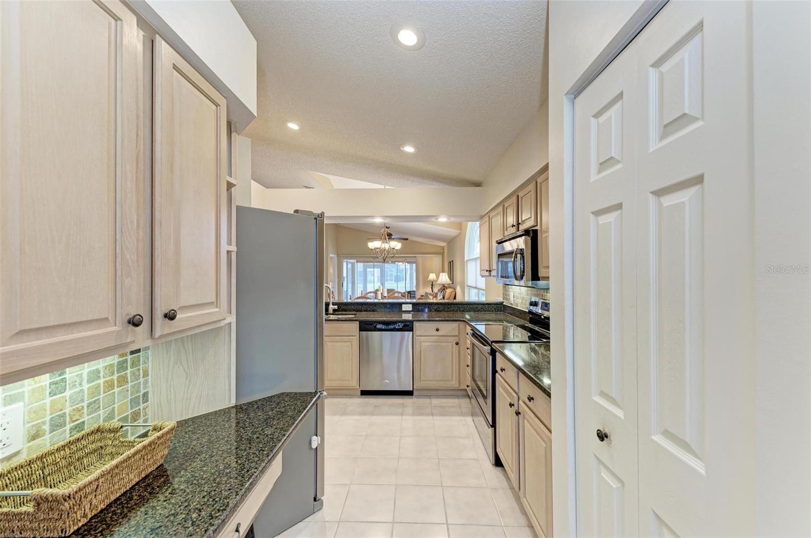PINEHURST VILLAGE SEC 1 PH C - Residential Lease