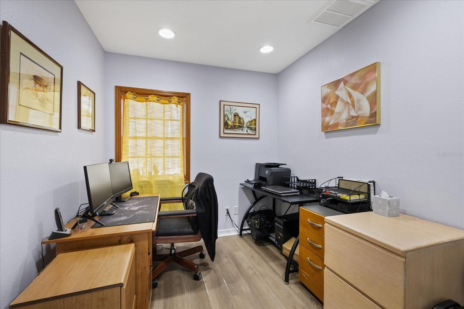 BEACON SQUARE - Commercial Sale