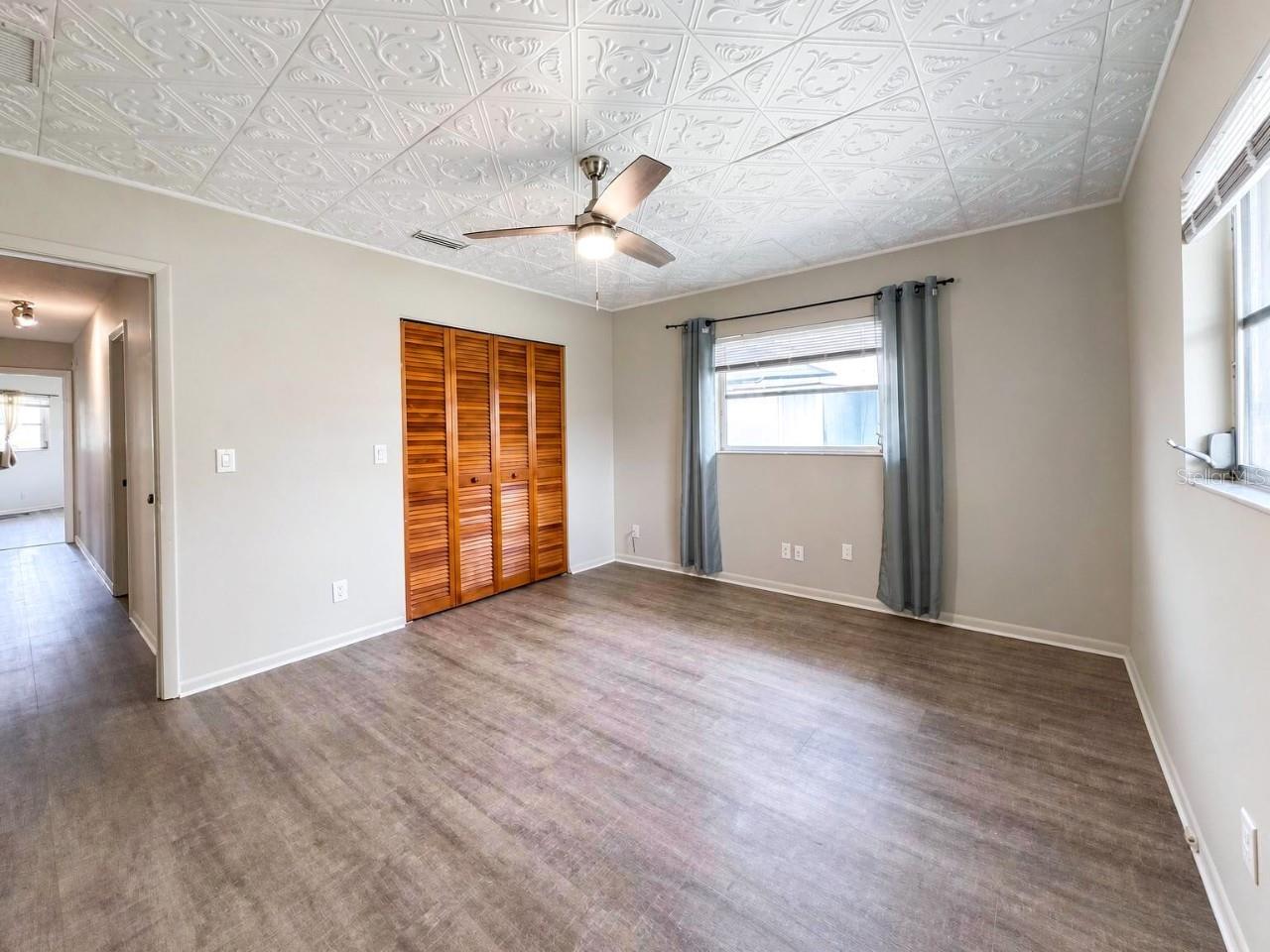 VENICE GARDENS UNIT 11 - Residential