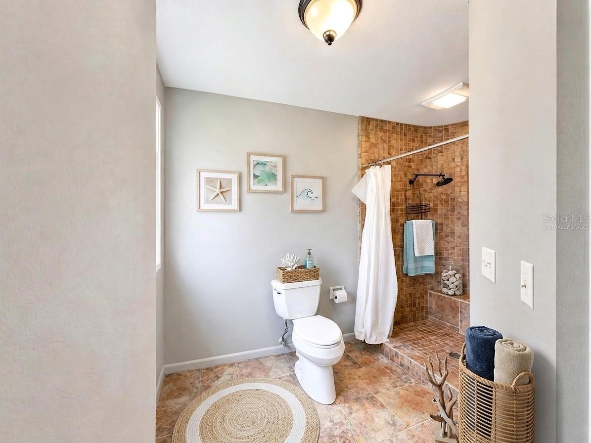 VENICE GARDENS UNIT 11 - Residential