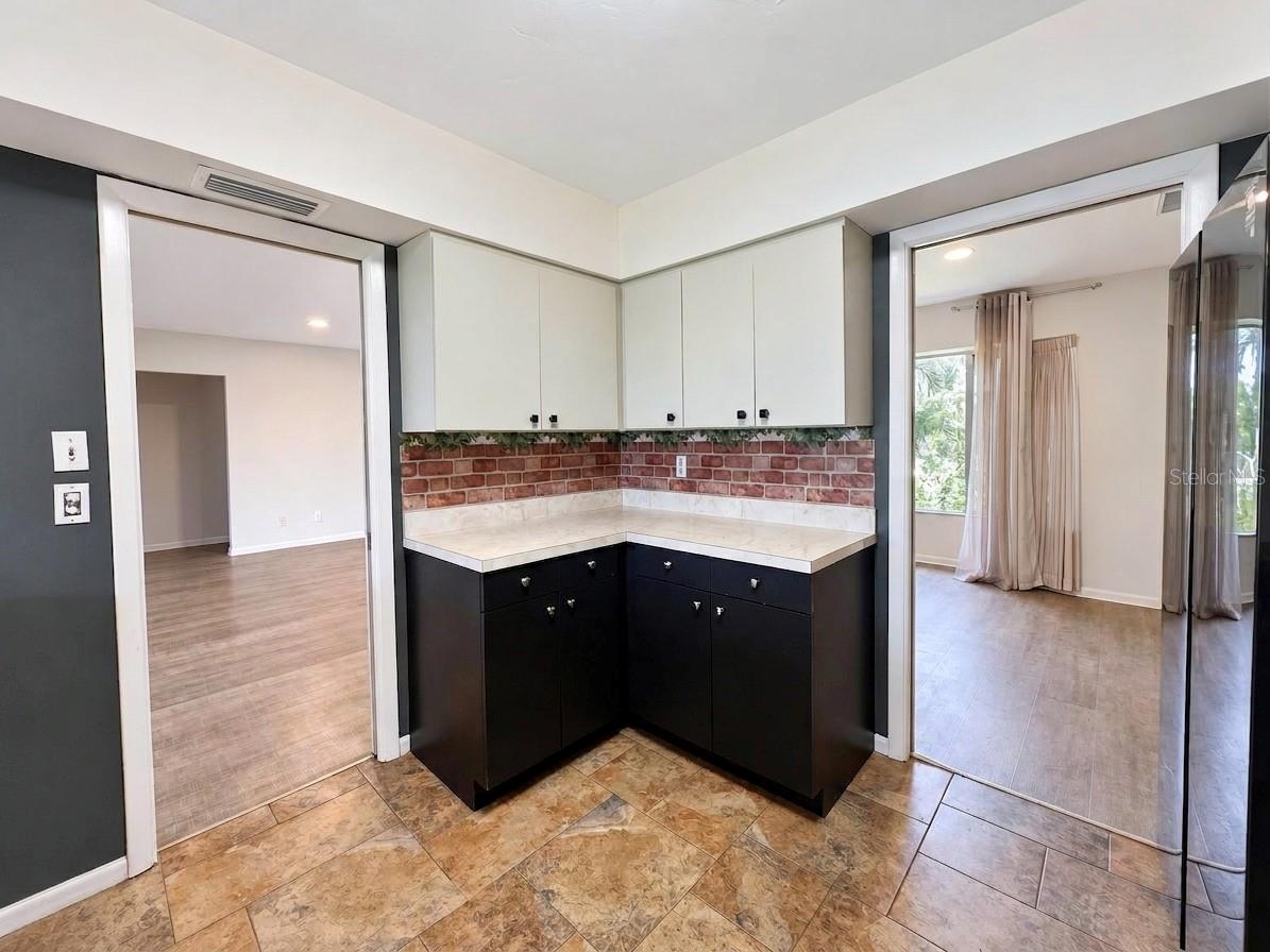 VENICE GARDENS UNIT 11 - Residential
