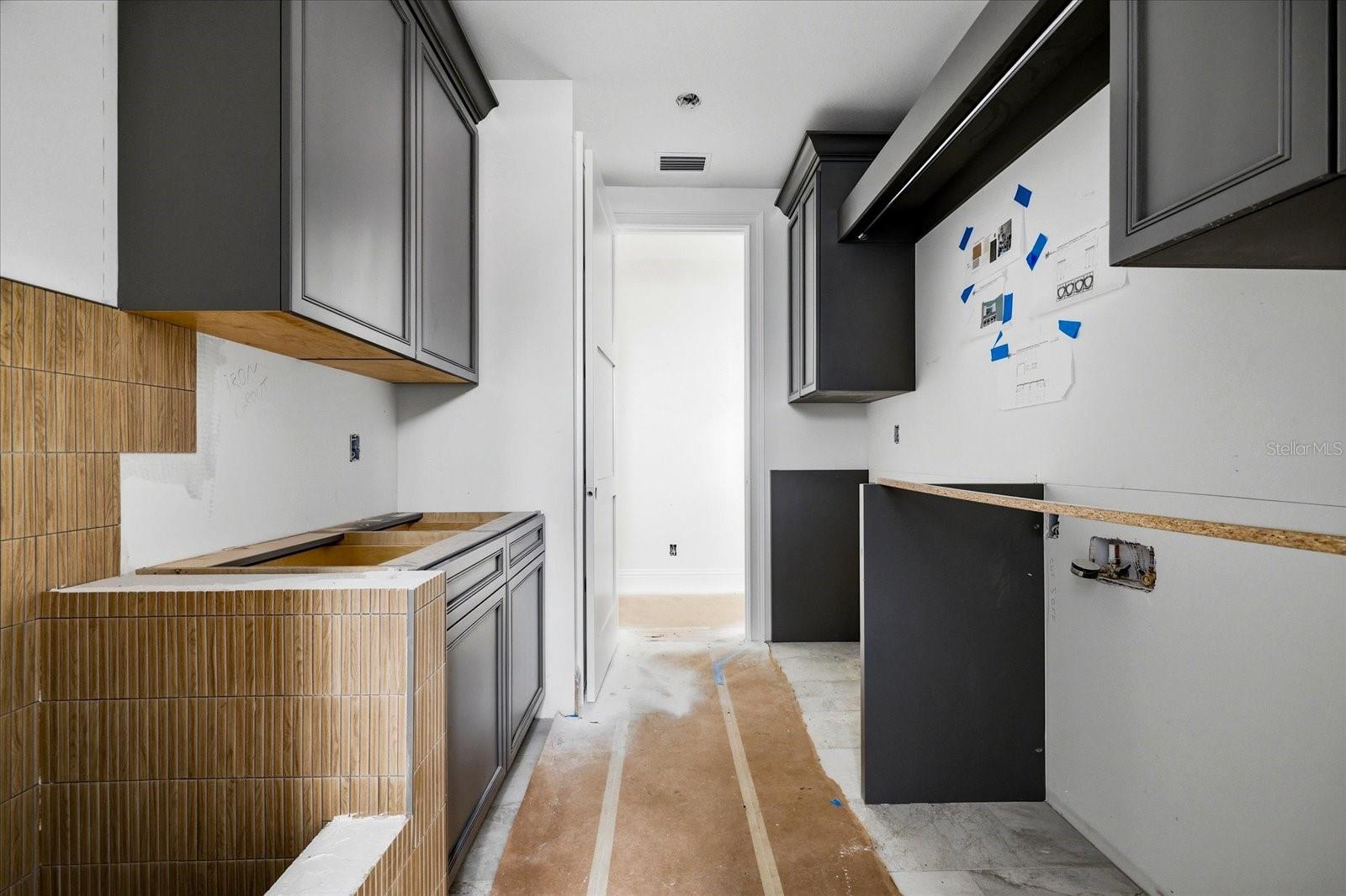 MARYLAND MANOR 2ND UNIT - Residential