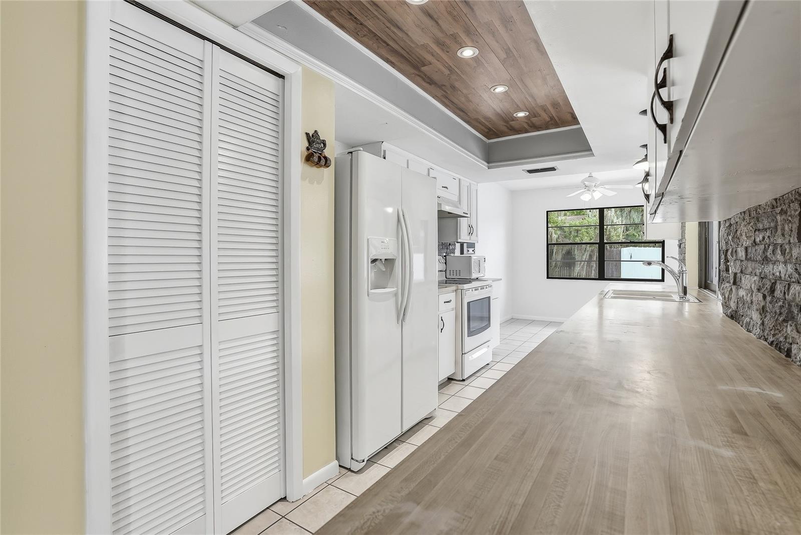 WOODFIELD VILLAGE UNIT 3 - Residential
