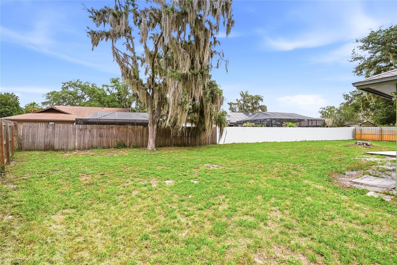 WOODFIELD VILLAGE UNIT 3 - Residential