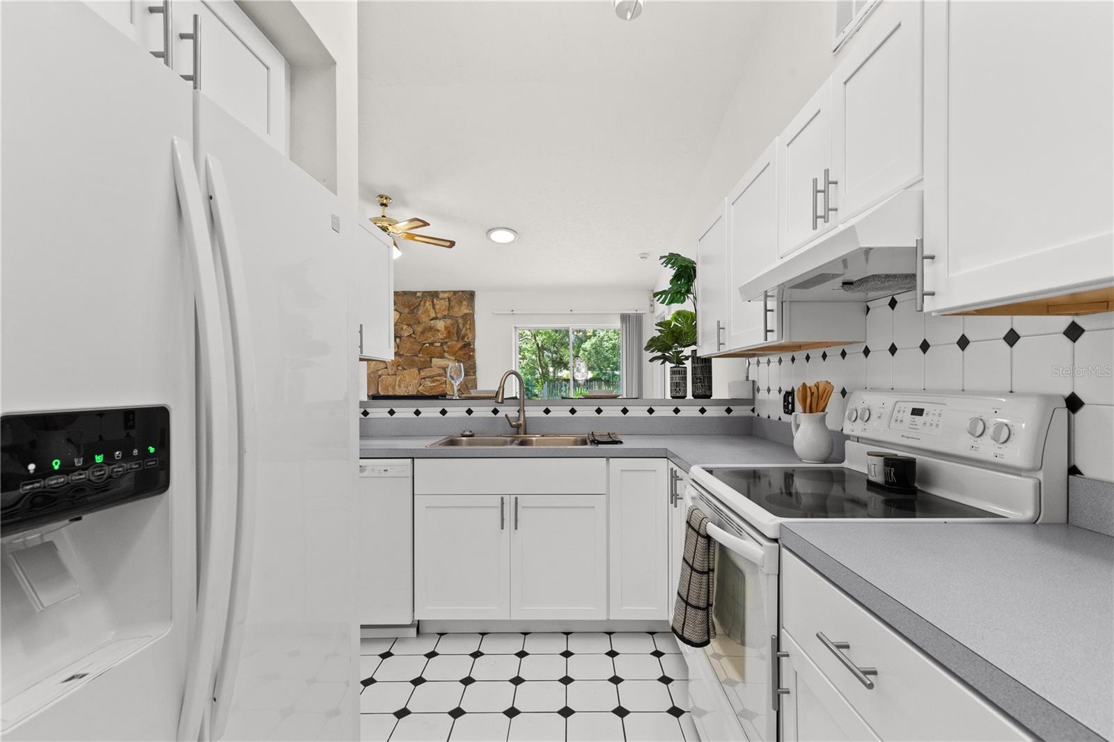 BRANDON COUNTRY ESTATES - Residential