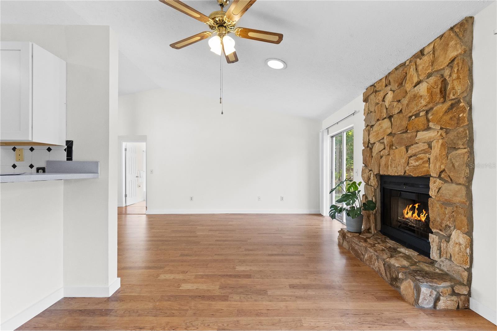BRANDON COUNTRY ESTATES - Residential