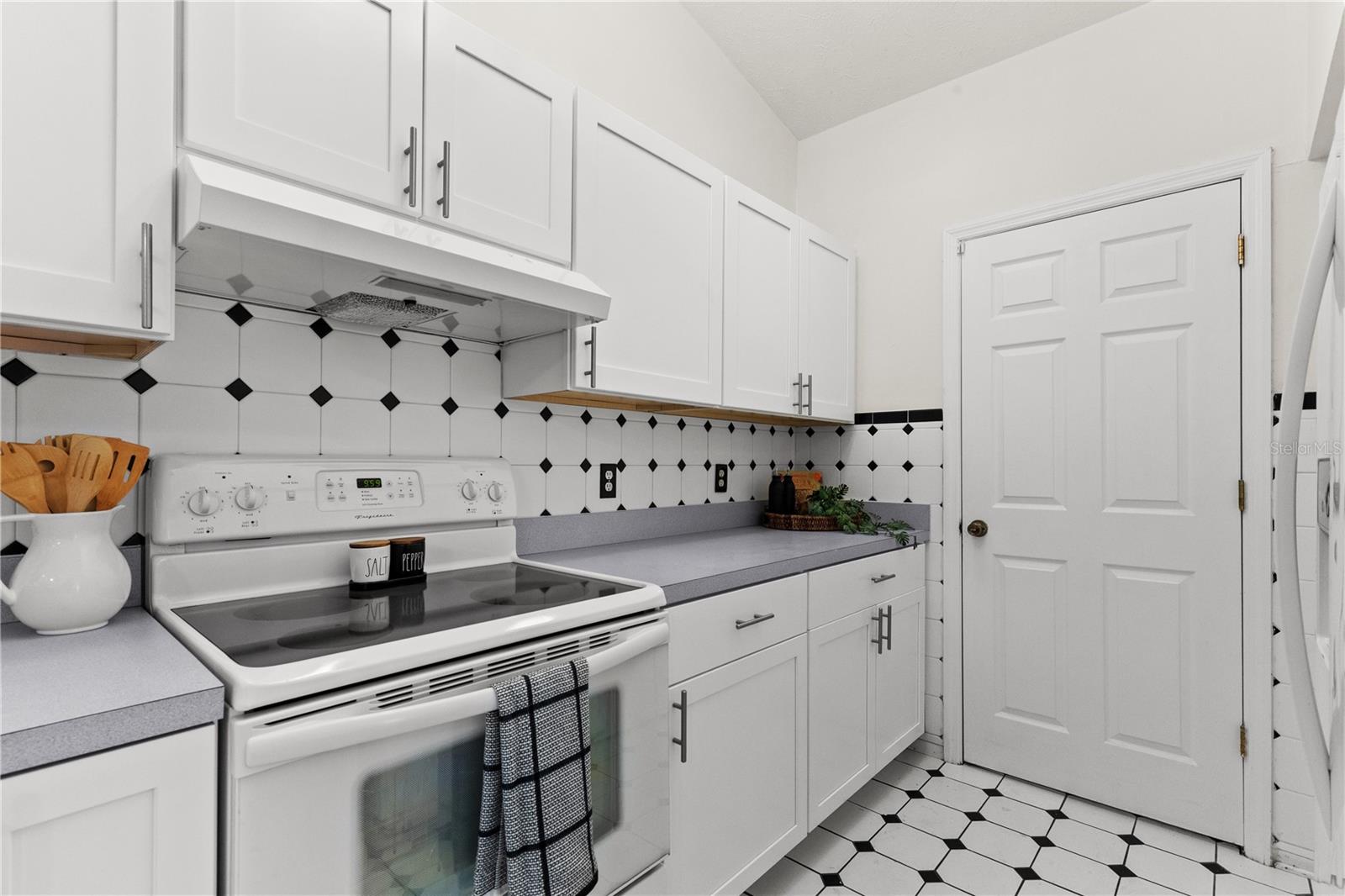 BRANDON COUNTRY ESTATES - Residential