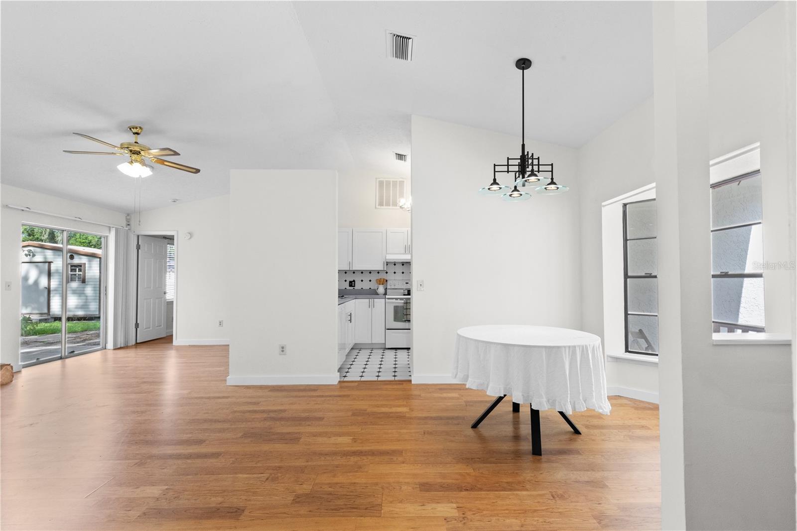 BRANDON COUNTRY ESTATES - Residential