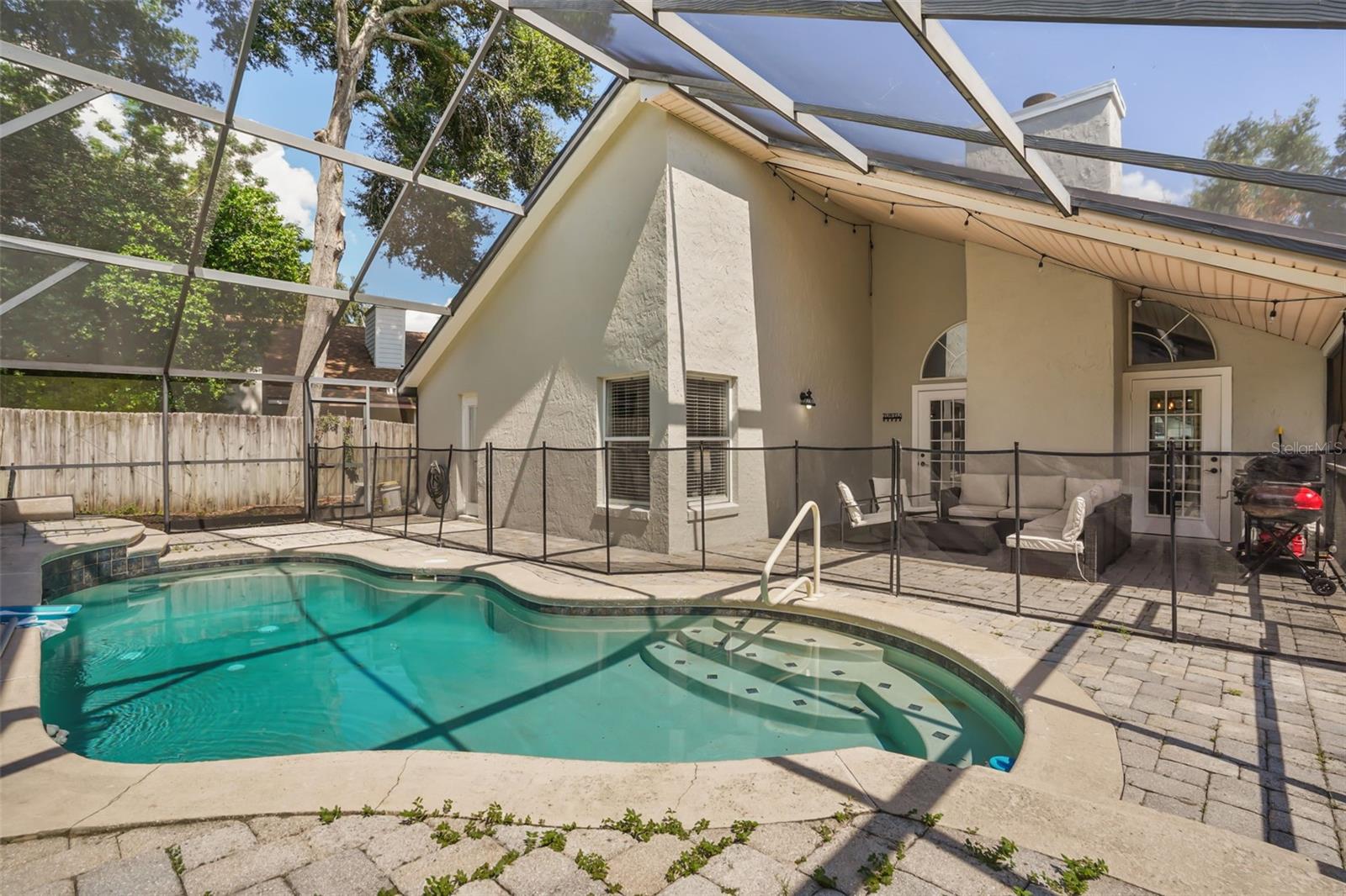 SUMMER LAKES - Residential