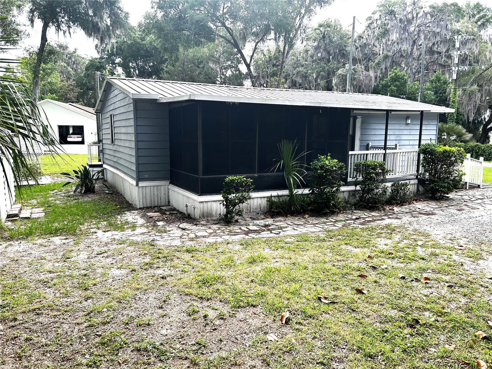 APACHE SHORES - Residential