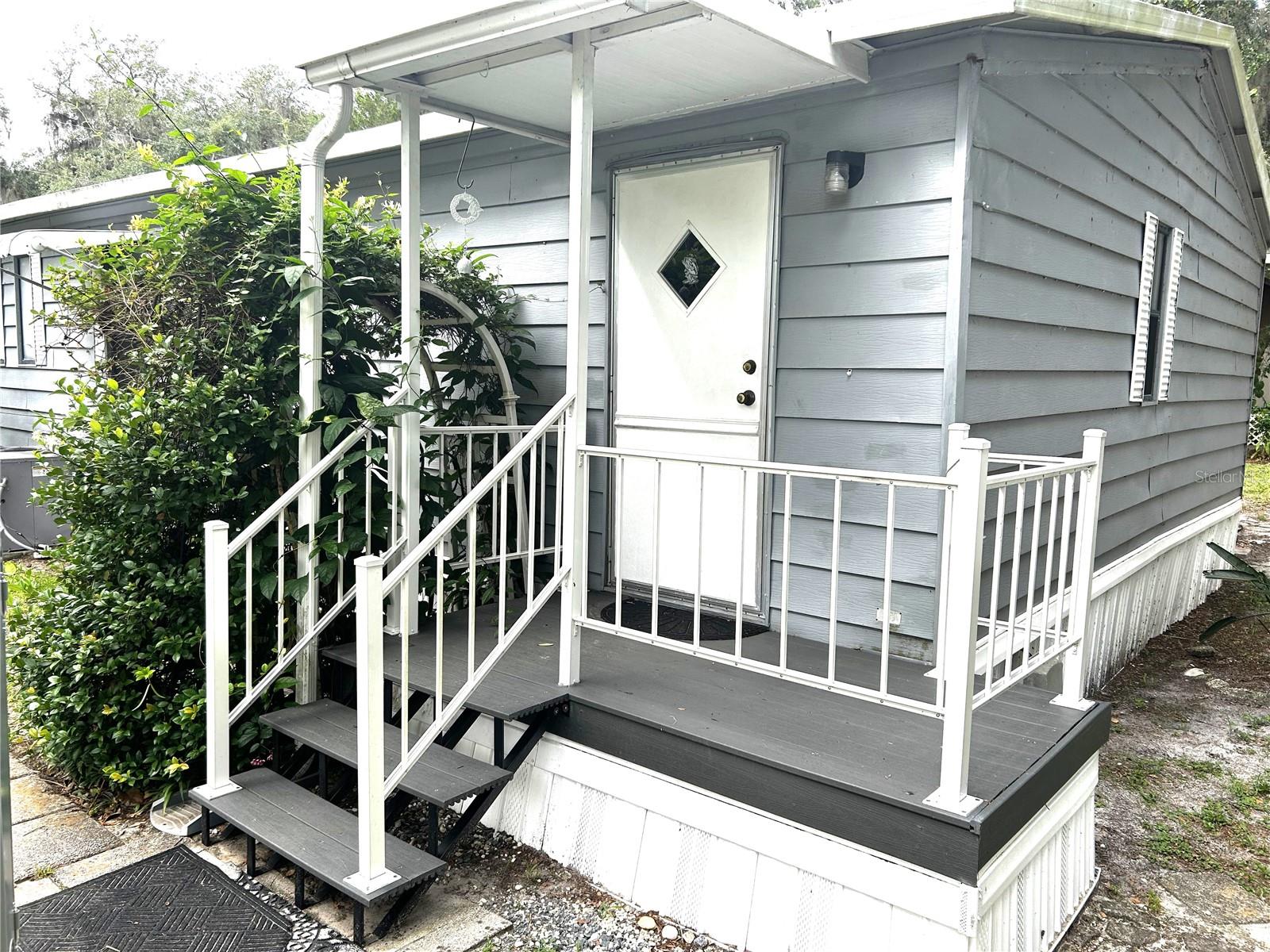 APACHE SHORES - Residential