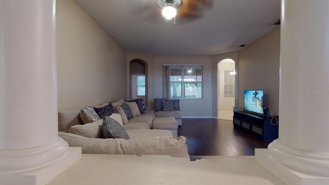 KENSINGTON MANOR L & O - Residential