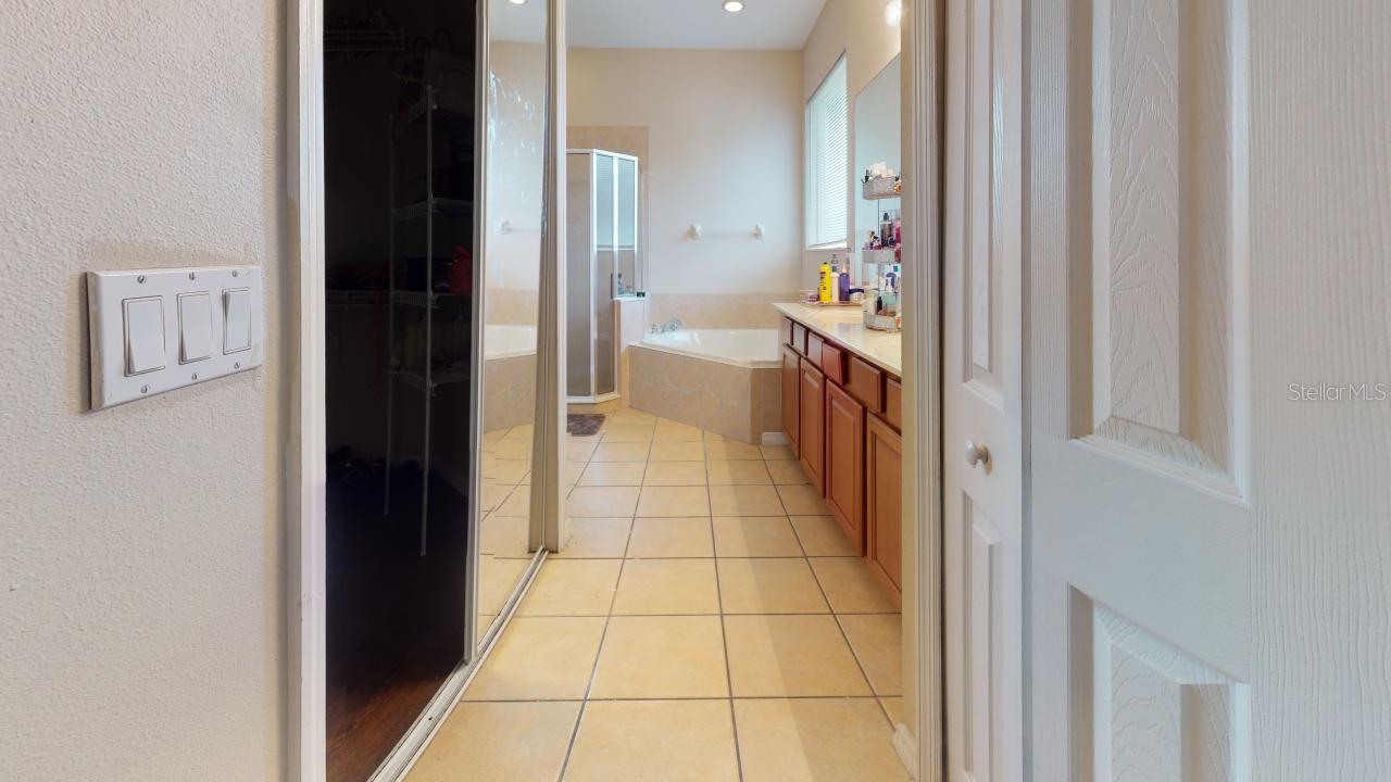 KENSINGTON MANOR L & O - Residential