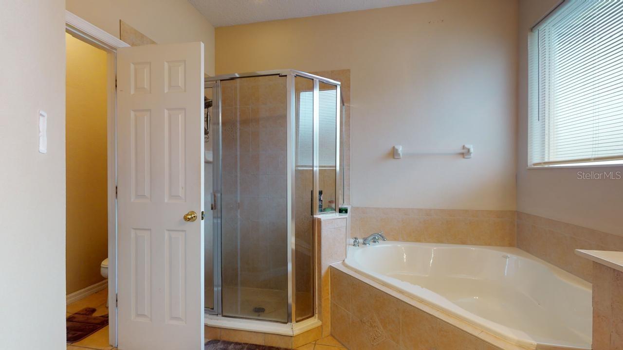 KENSINGTON MANOR L & O - Residential
