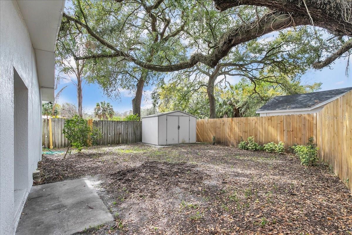 IDLEWILD ON THE HILLSBOROUGH - Residential Lease