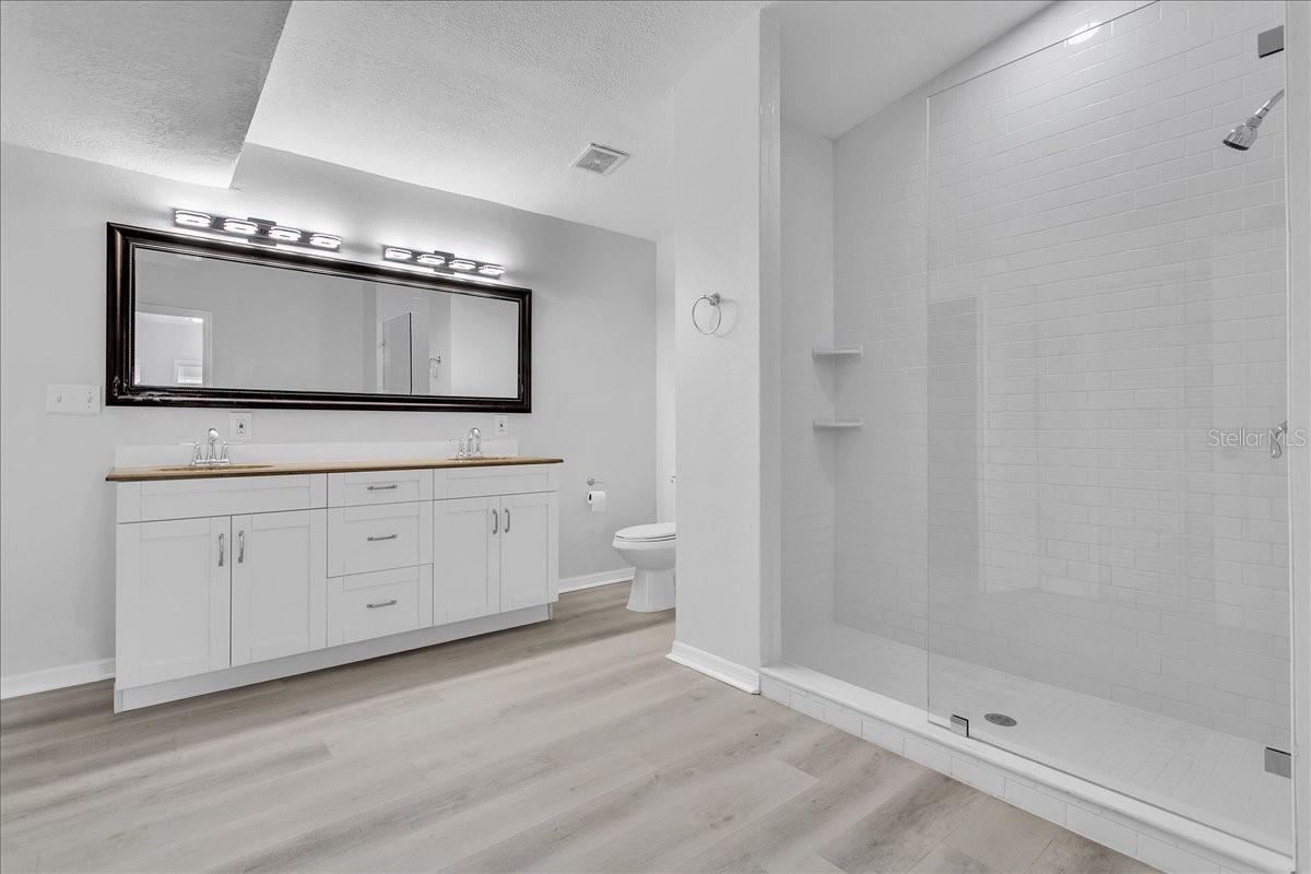 IDLEWILD ON THE HILLSBOROUGH - Residential Lease