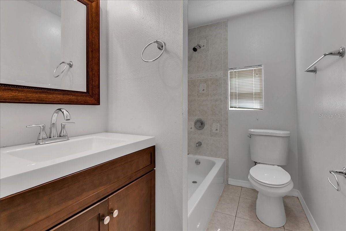 IDLEWILD ON THE HILLSBOROUGH - Residential Lease
