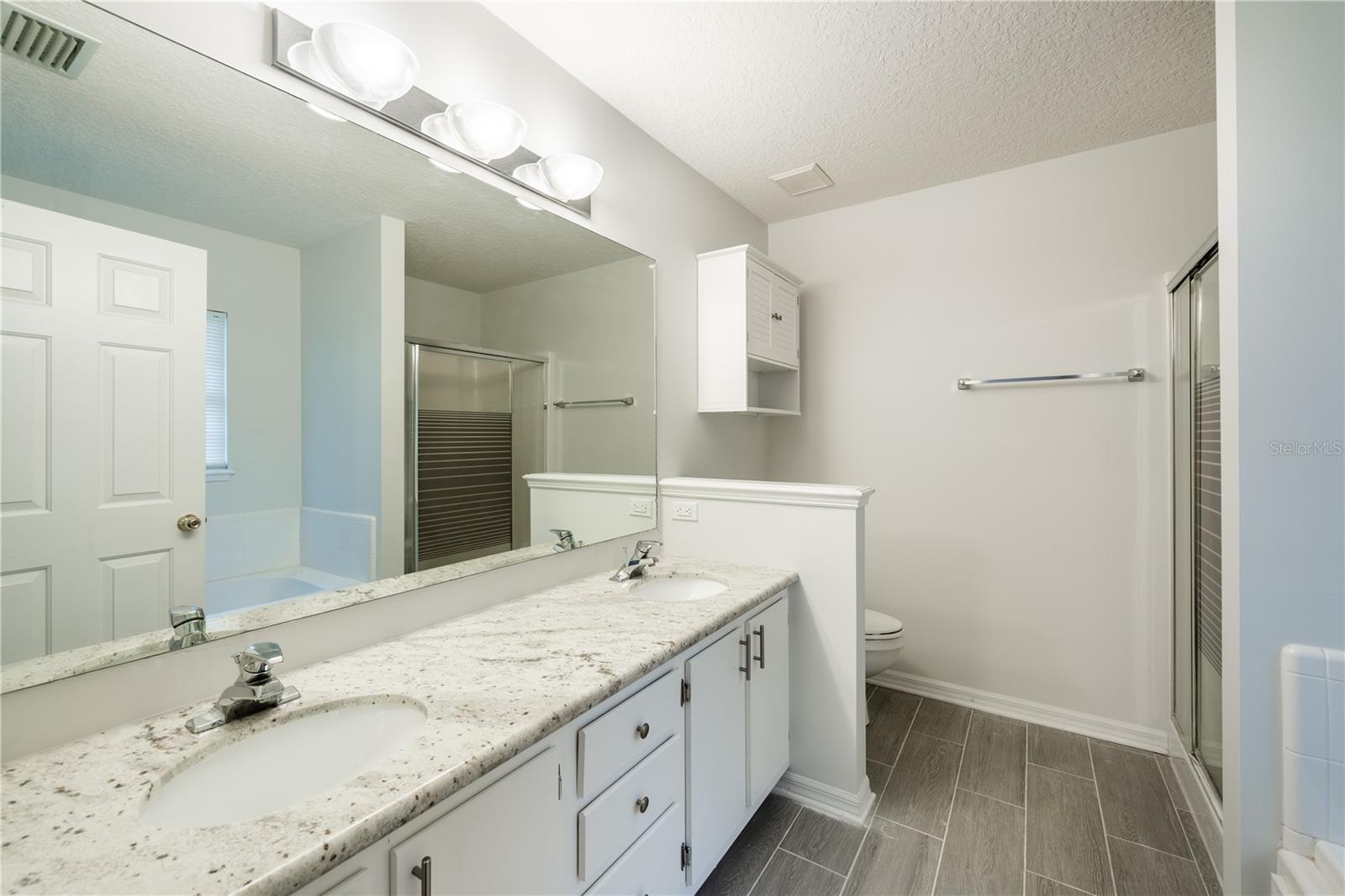MENTONE CLUSTER PH IV - Residential Lease