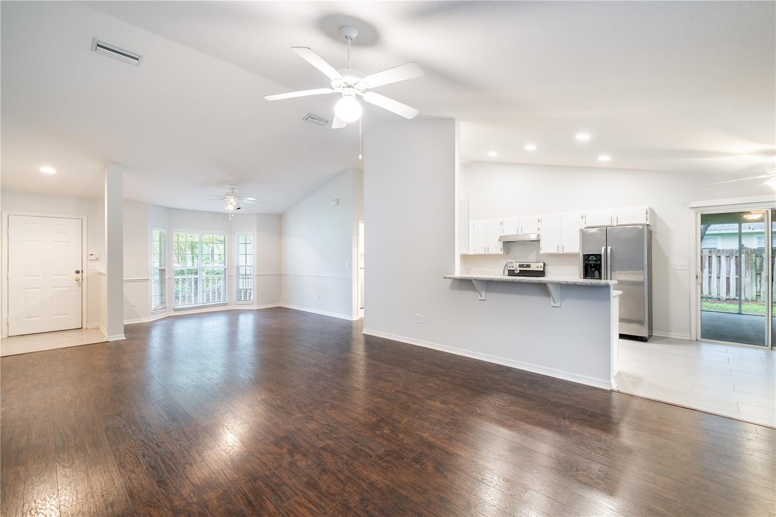 MENTONE CLUSTER PH IV - Residential Lease
