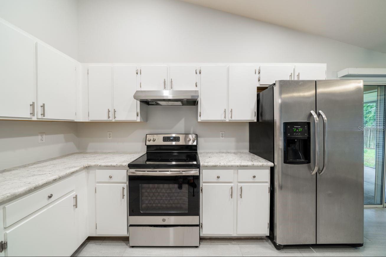 MENTONE CLUSTER PH IV - Residential Lease