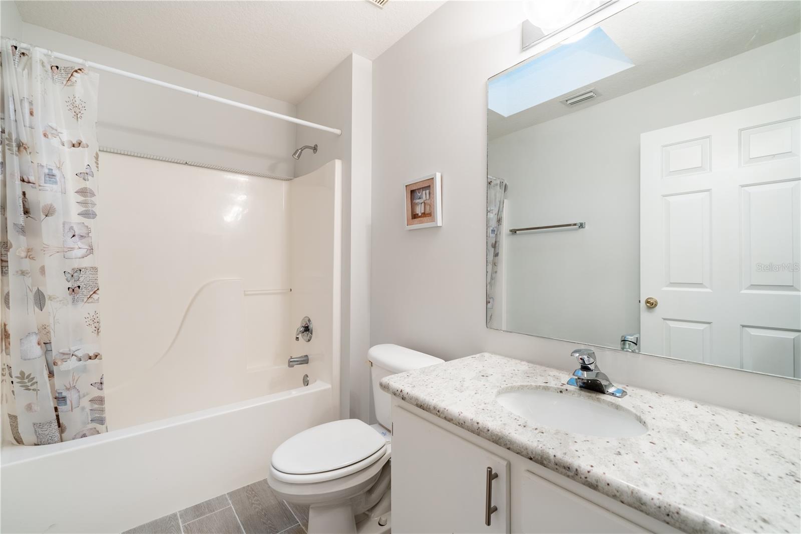 MENTONE CLUSTER PH IV - Residential Lease