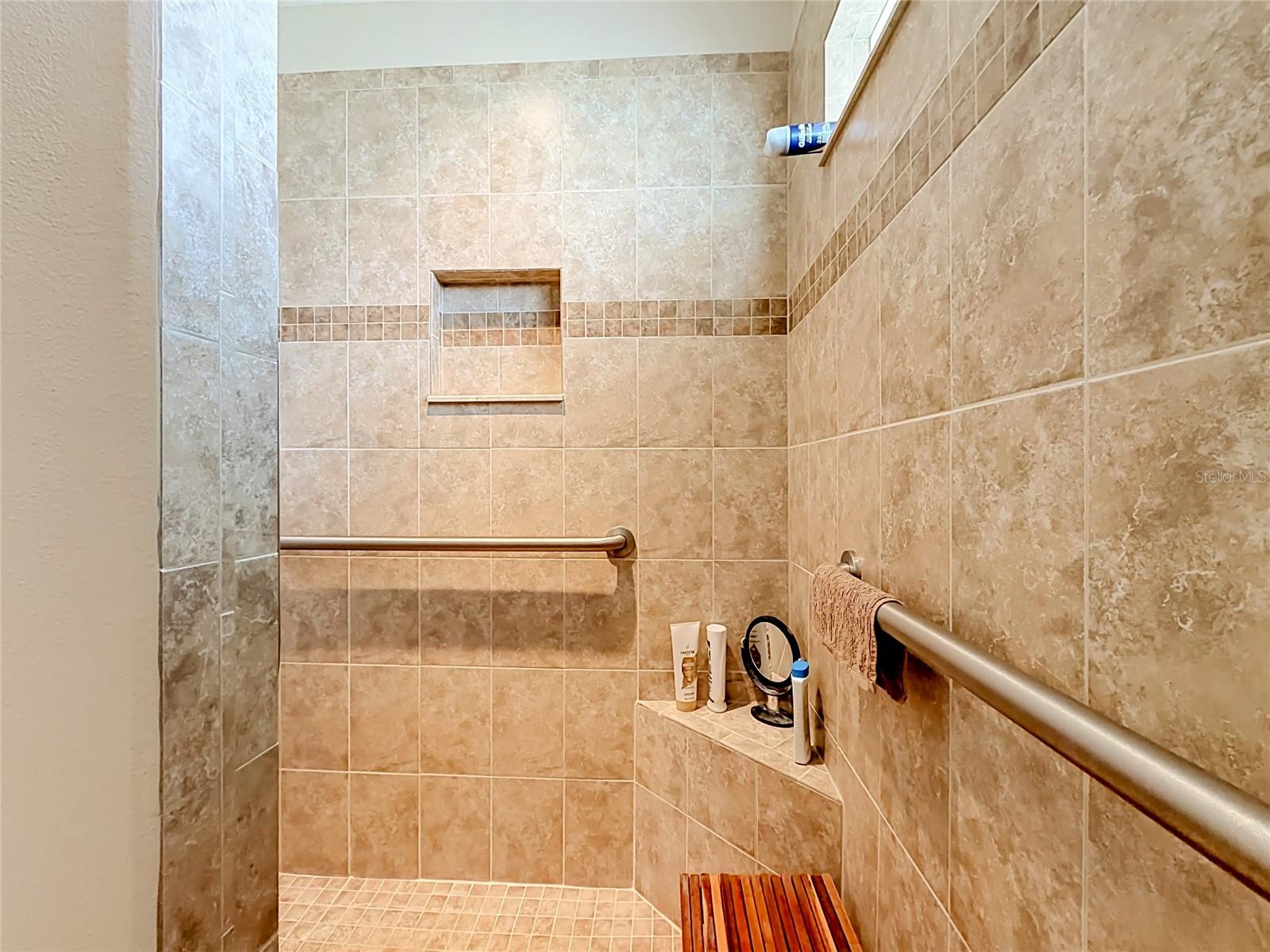 LEESBURG ARLINGTON RIDGE PH 02 - Residential