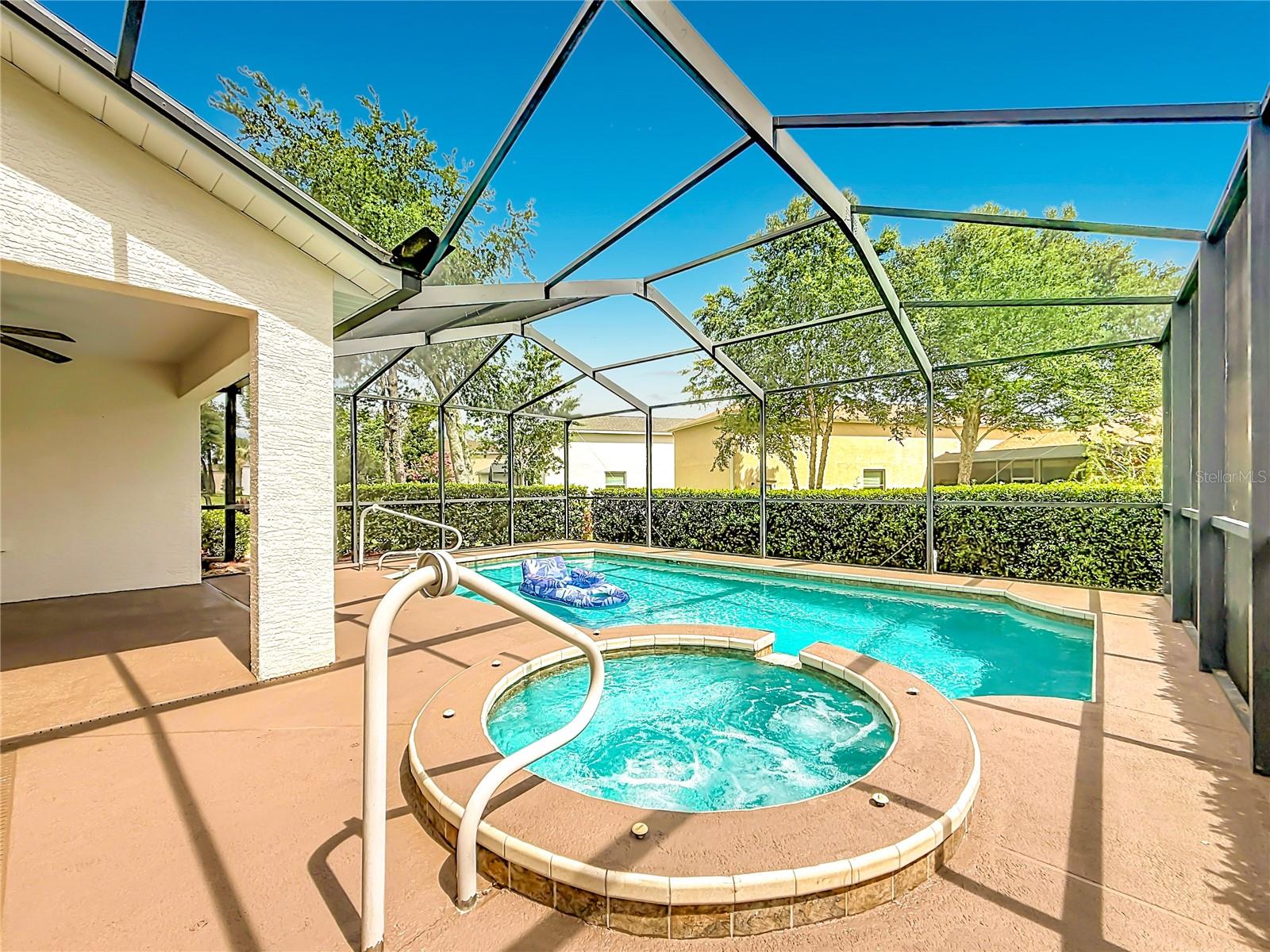LEESBURG ARLINGTON RIDGE PH 02 - Residential
