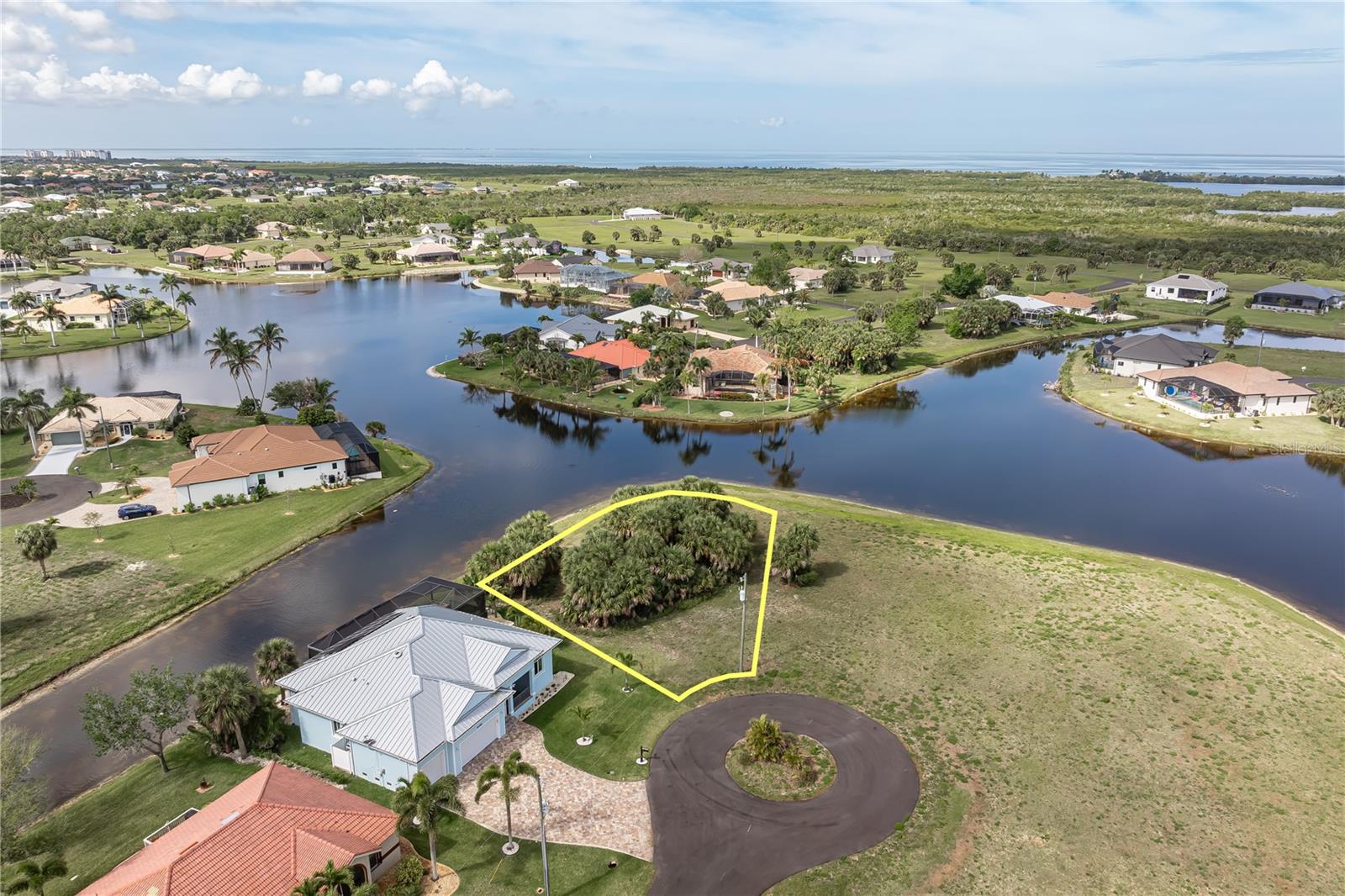 PUNTA GORDA ISLES SEC 21 - Land