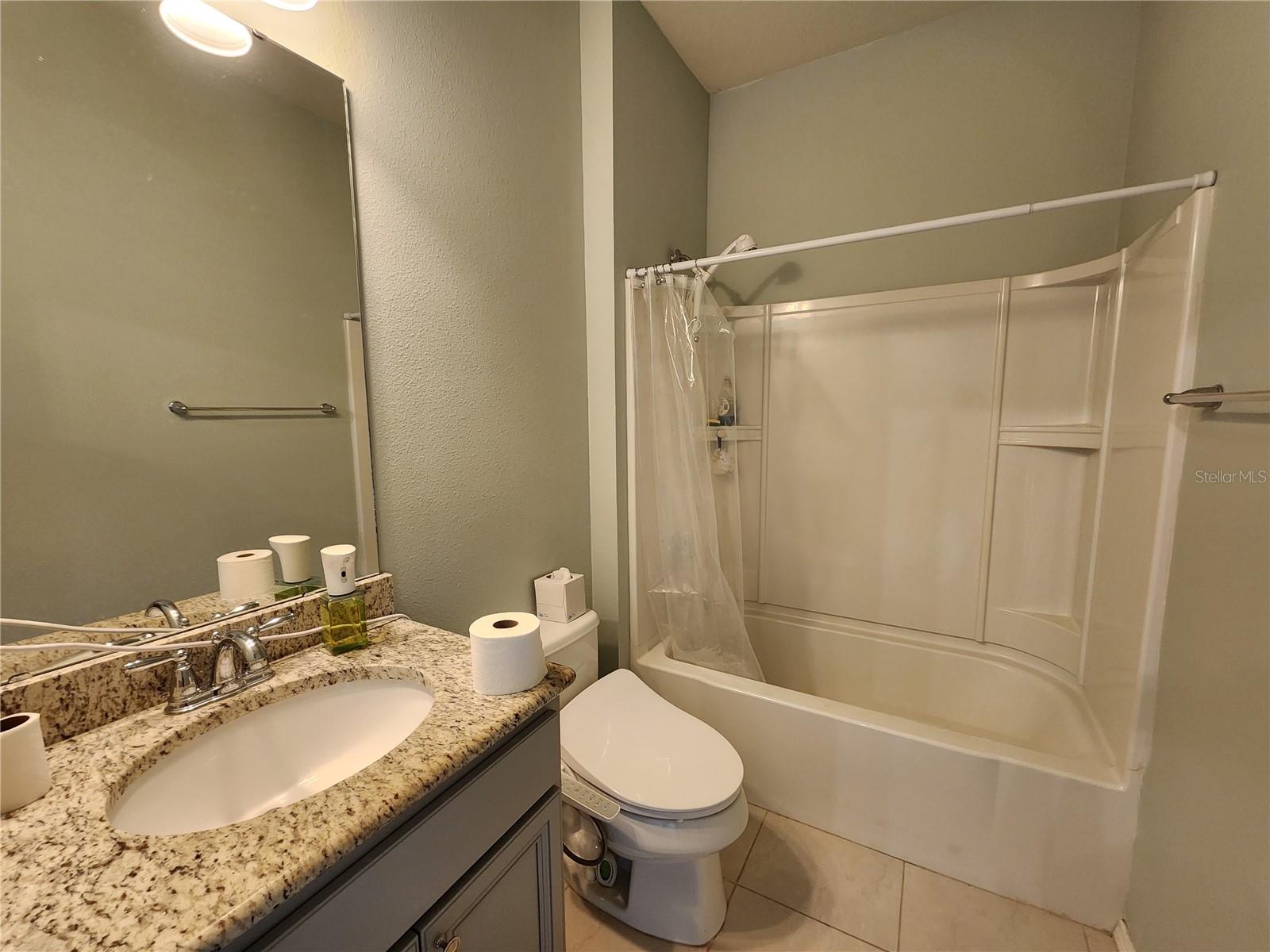 TRILLIUM VILLAGE D - Residential Lease
