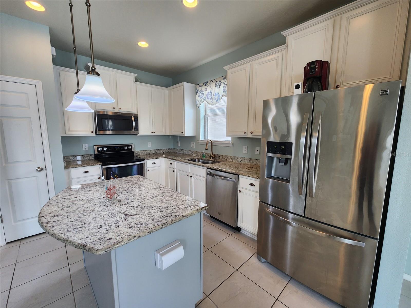 TRILLIUM VILLAGE D - Residential Lease